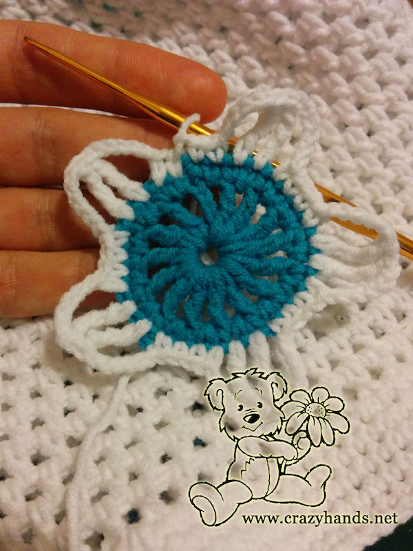 crochet flower petals - step one