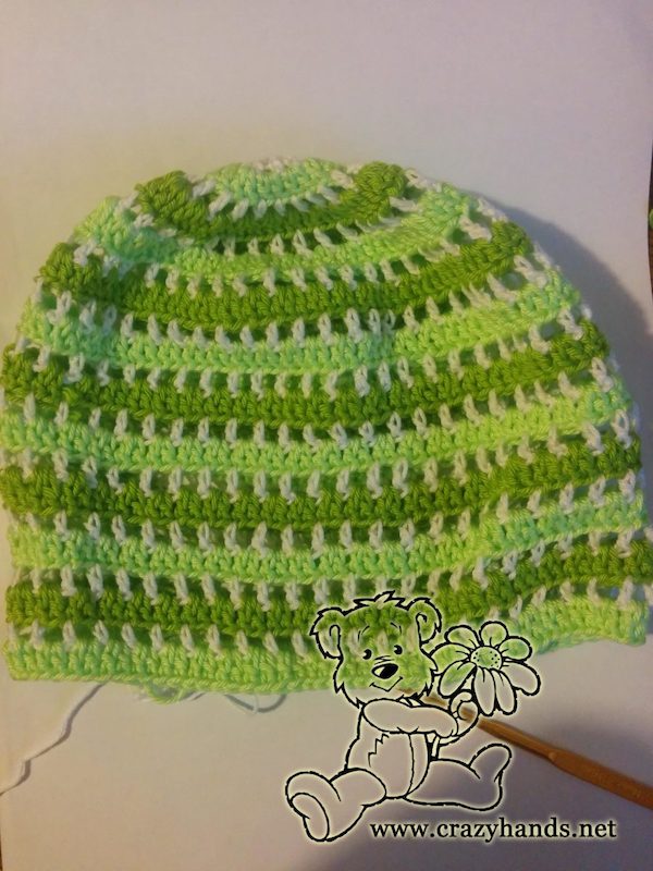 finished body of the crochet baby boy hat