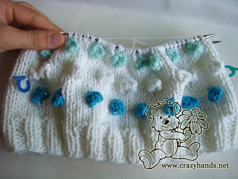 ribbing and body part of the bottom-up knit raglan sweater for baby