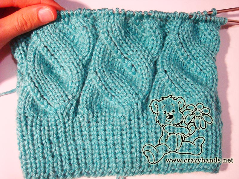 knitting cables of azure hat