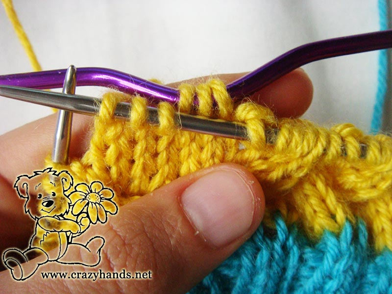 cable 3 back (C3B) stitch - step two