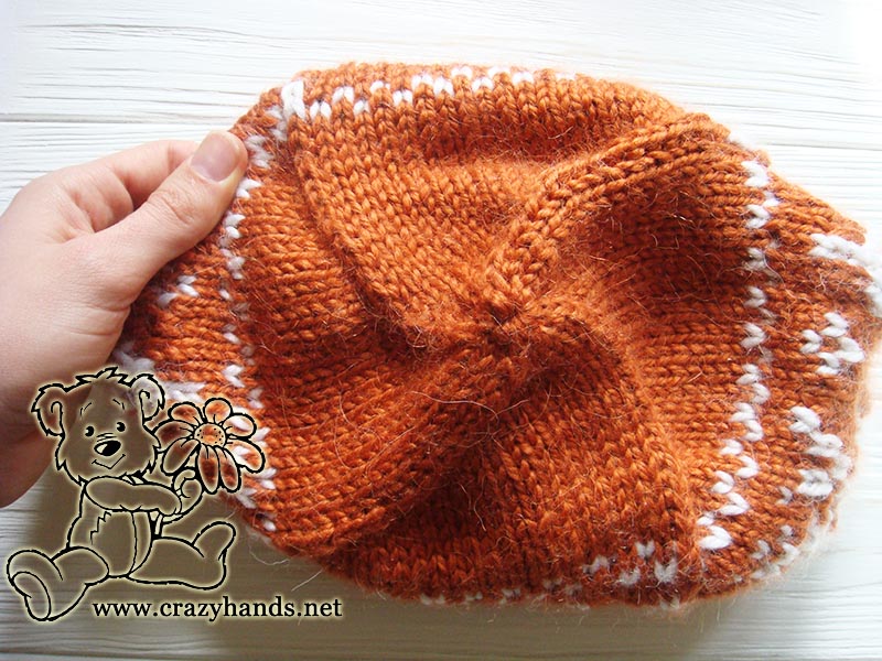 knitting crown of the reindeer slouchy hat