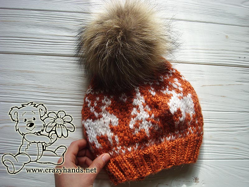 knit reindeer slouchy hat pattern