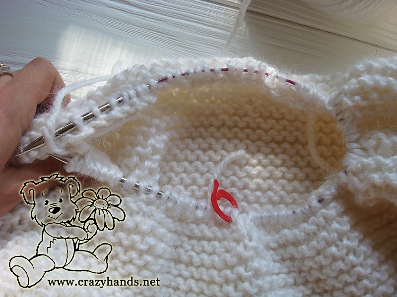 knitting the neck edge of oversized sweater - step three
