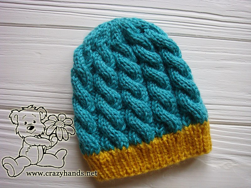 two-color baby cable knit hat pattern