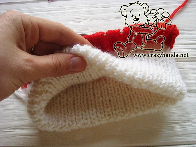 santa-cable-knit-hat-baby-body-step-2
