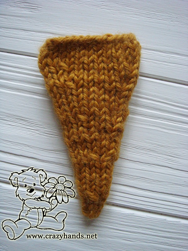 finishing tail of knit ice cream cone