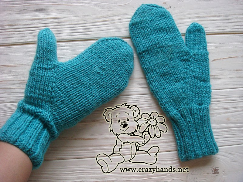 teal ocean cable knit mittens - back side