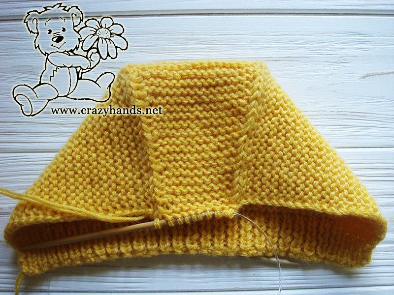 shaping the crown of teddy bear baby knit bonnet