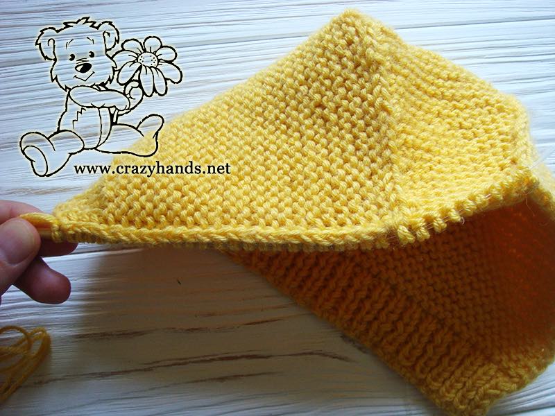 working-out-edge-baby-knit-bonnet-photo-2
