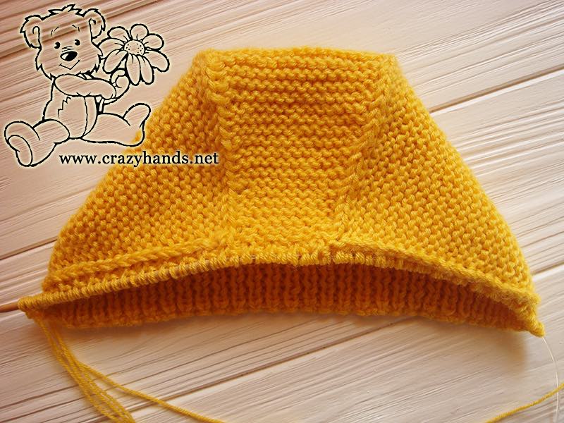 working-out-edge-baby-knit-bonnet-photo-3