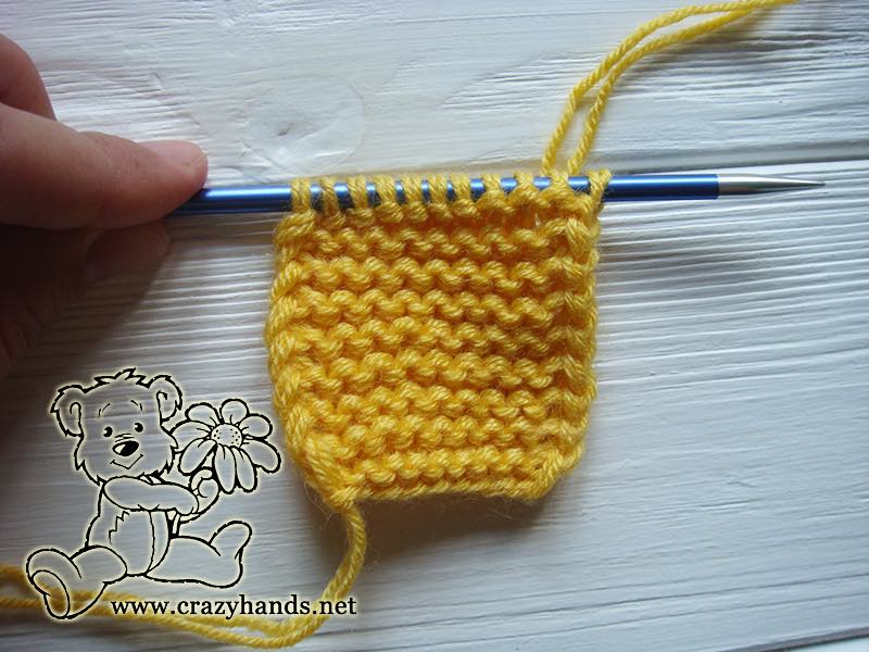 knitting ear of the teddy bear baby bonnet - step one