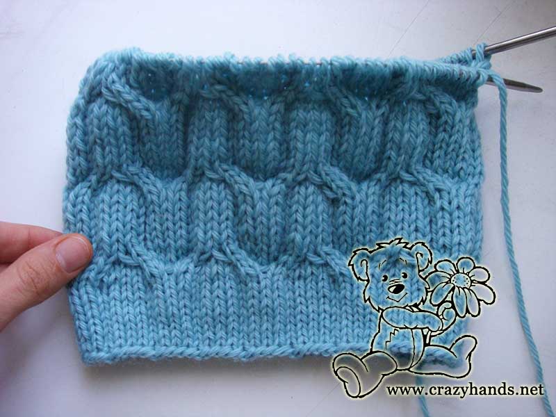 knitting body of mint slouchy beanie