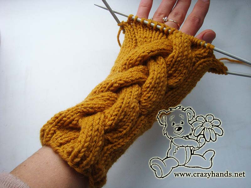 Mustard knit cable mittens
