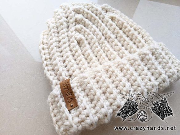 Super Bulky Crochet Hat Free Pattern · Crazy Hands