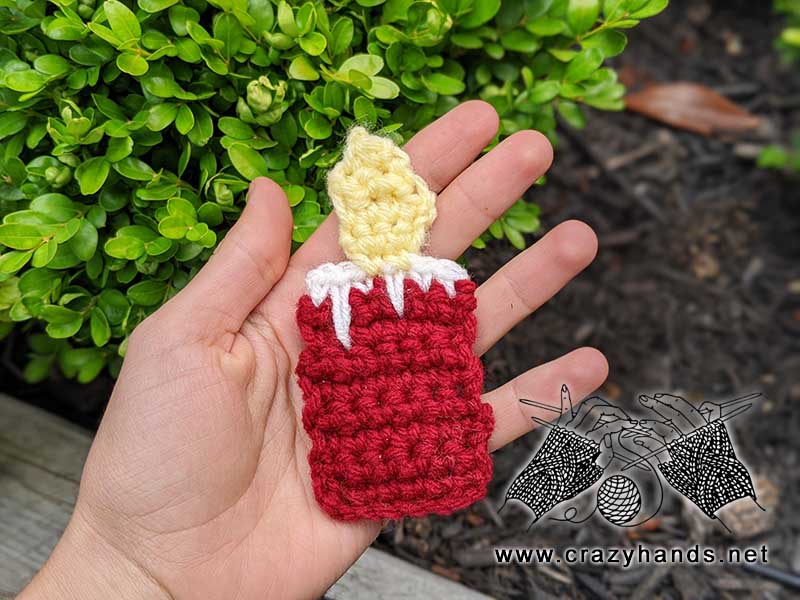 crochet christmas candle - red body and yellow flame