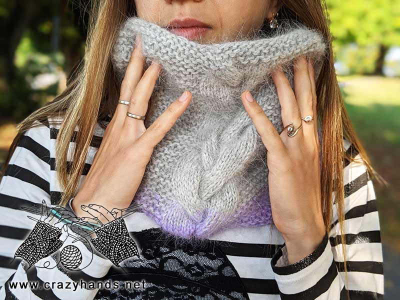 garter stitch cable knit cowl for women