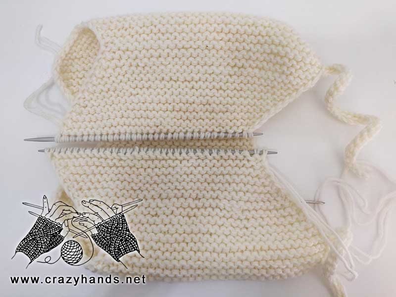 sewing up teddy bear knit hat using horizontal invisible method