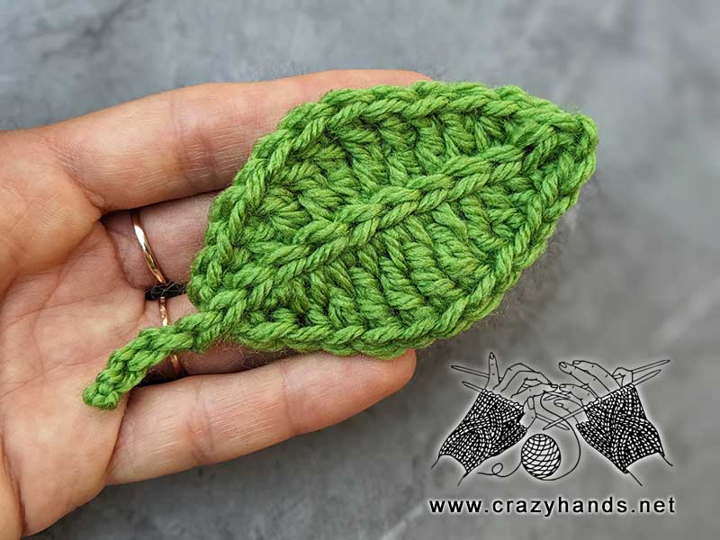 crochet rhomboid leaf pattern