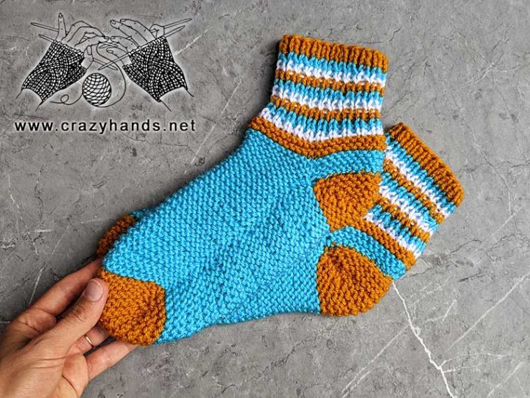 Knit TwoNeedles Slipper Socks Free Pattern · Crazy Hands