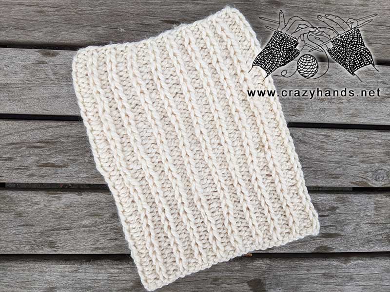 Royal Icing Chunky Knit Cowl Free Pattern · Crazy Hands