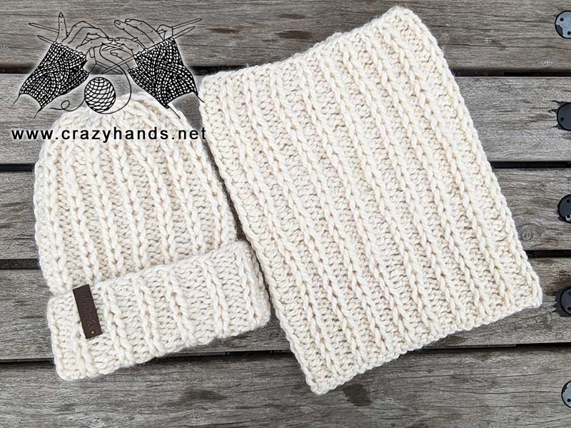 Royal Icing chunky knit cowl and matching chunky knit hat