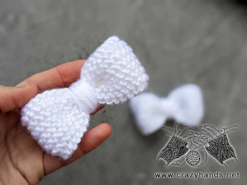 Quick tutorial on how to knit a simple bow