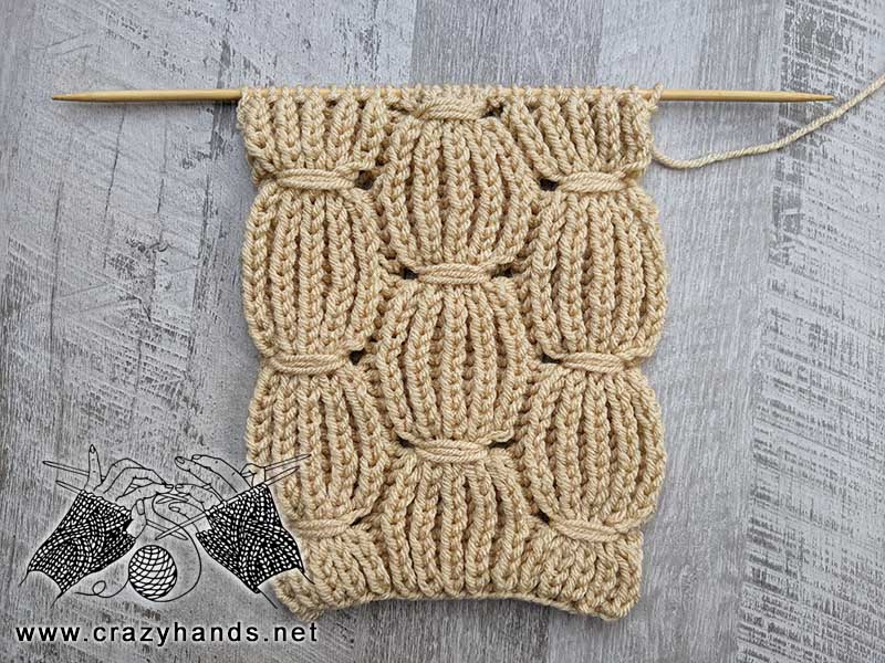 reversible brioche knit scarf pattern 