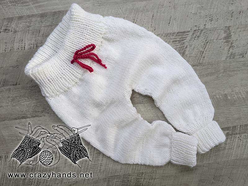 knit baby pants with high waist made using short rows