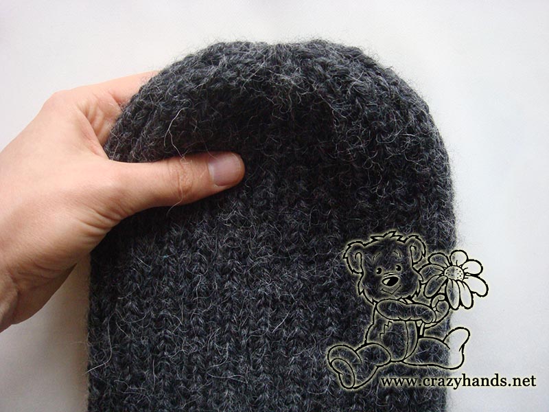 crown's look of the men's slouchy knit hat