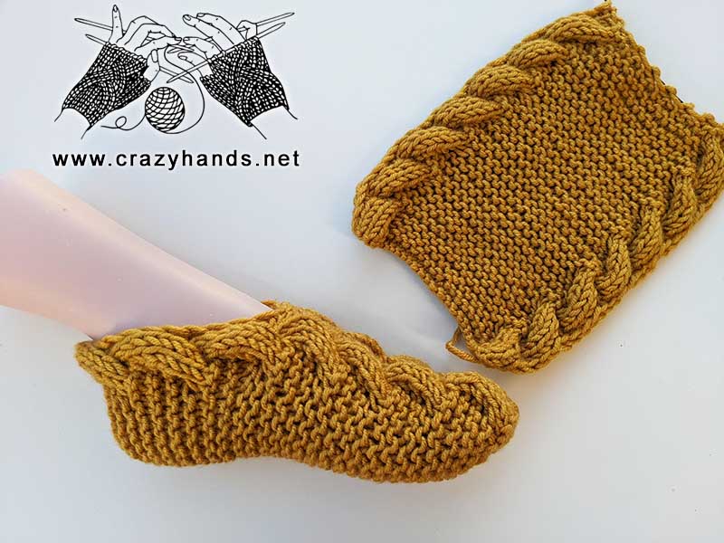 flat knit cable slipper socks pattern