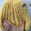 look of the seam of flat knit beanie