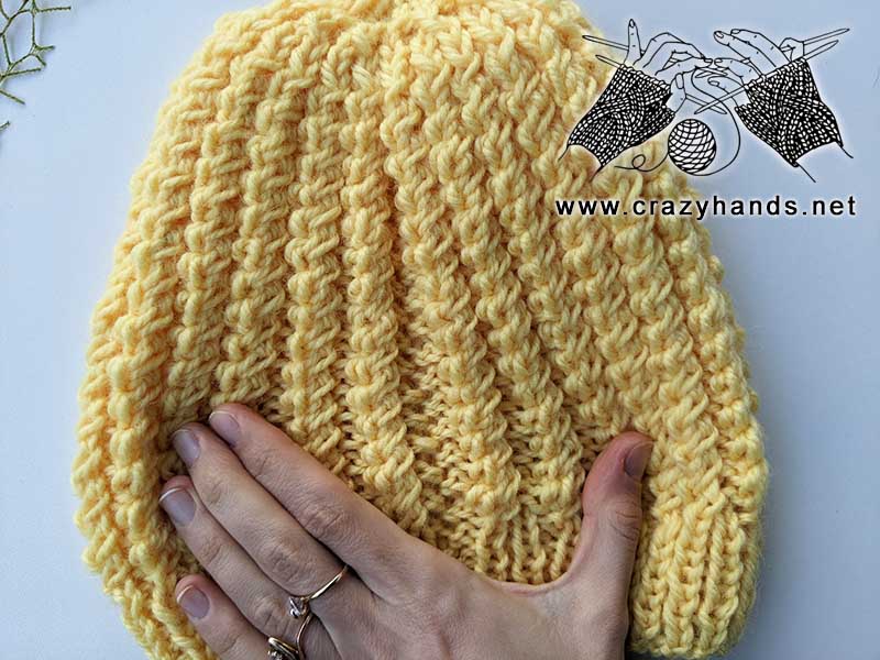 look of the seam of flat knit beanie
