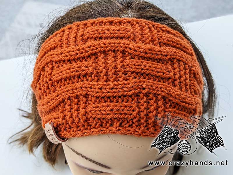 broadway men's knit headband on the mannequin - top view