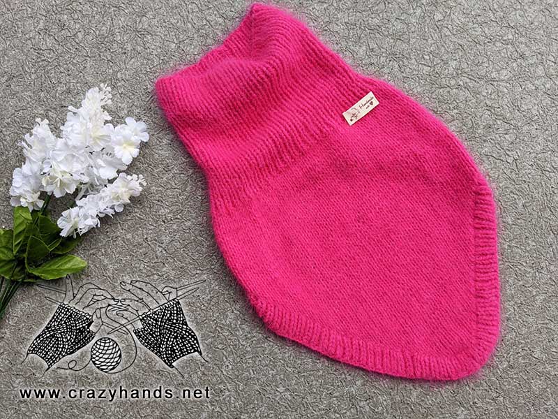 Barbie-style bandana cowl knitting pattern
