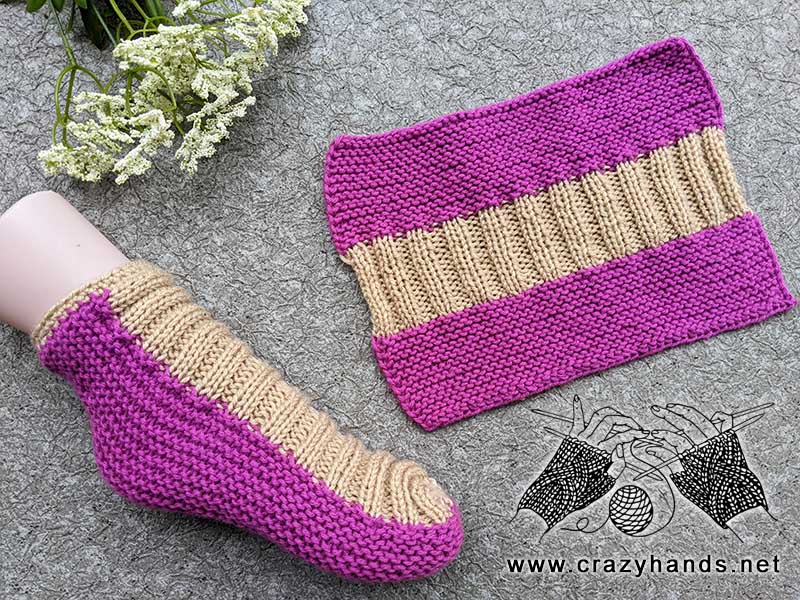 knit flat two-color slippers pattern