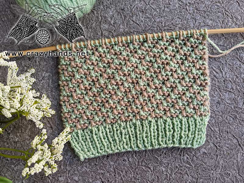 knit two-color zigzag stitch