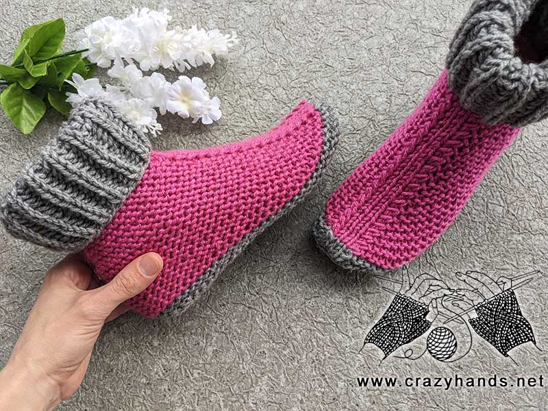 flat knit socks with folded cuff - side view