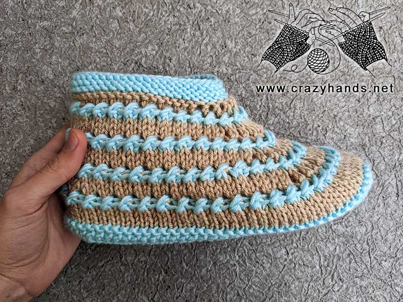 flat knit slipper booties pattern