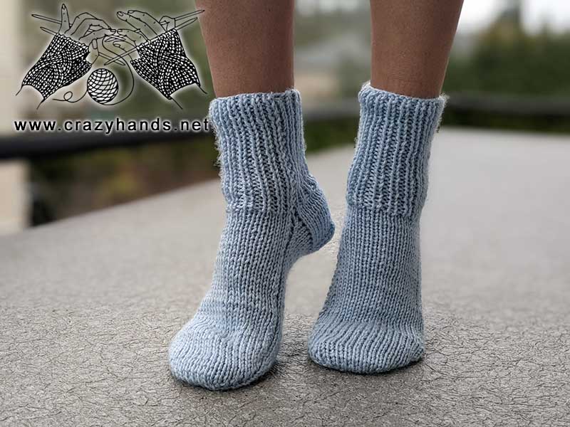 classic flat knit socks pattern