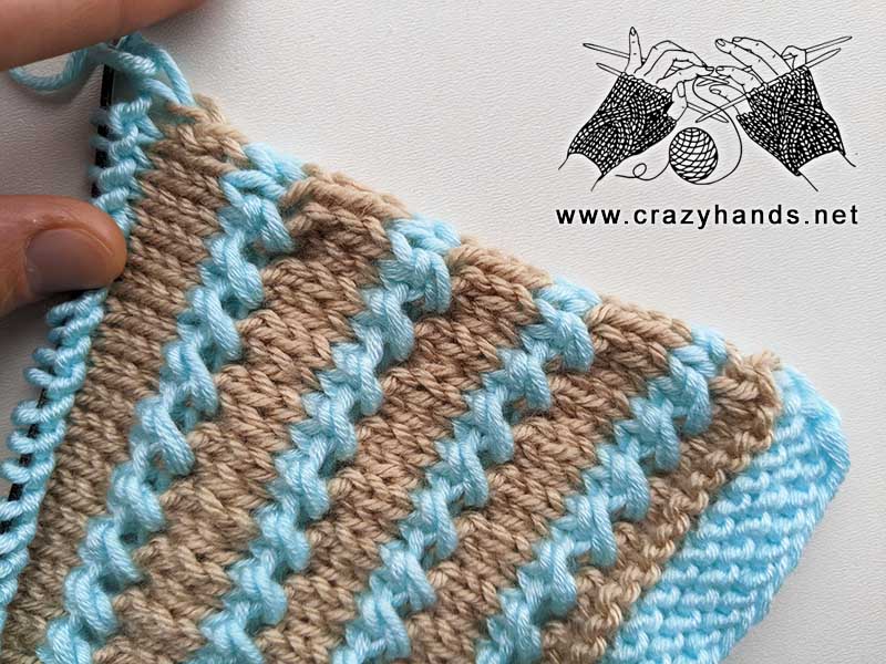 twisted stitch technique for switching yarn color at the beginning of the row