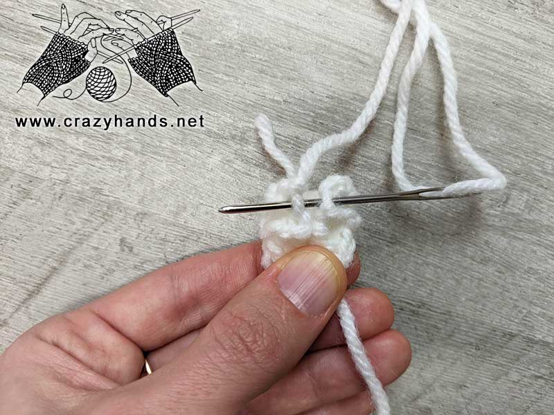 knitting the tip of a peppermint candy - step two