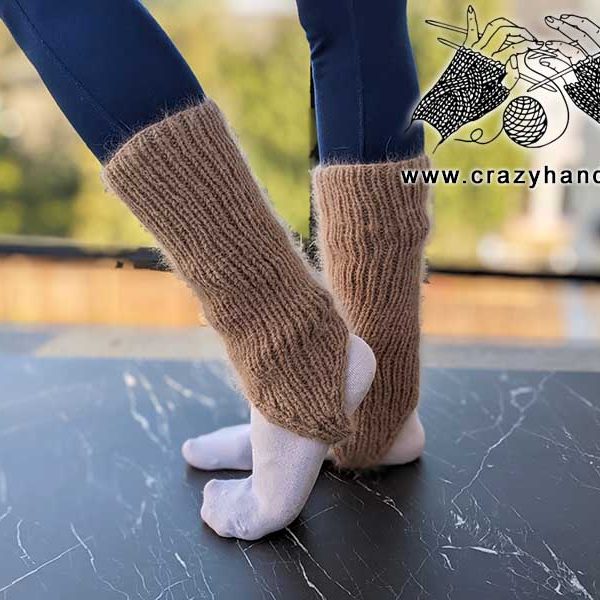 knit women's stirrup leg warmers pattern