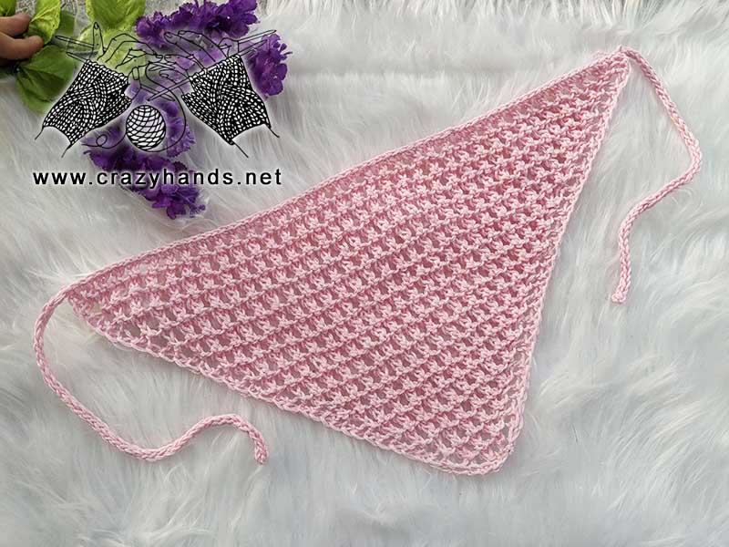 knit triangular mesh scarf