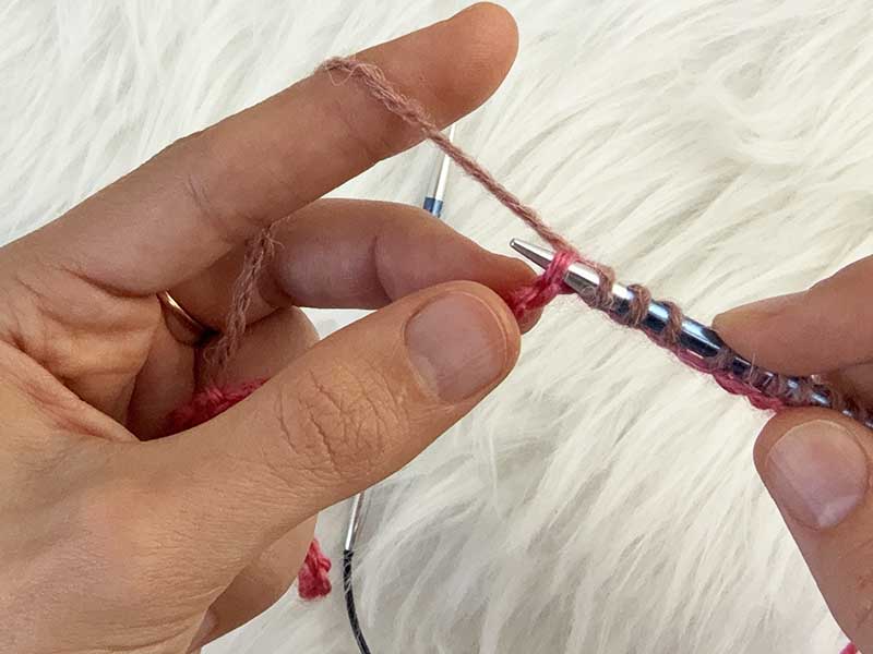 knit headband with ties provisional cast on method - step 1