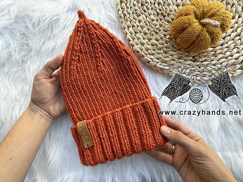knit orange pumpkin hat